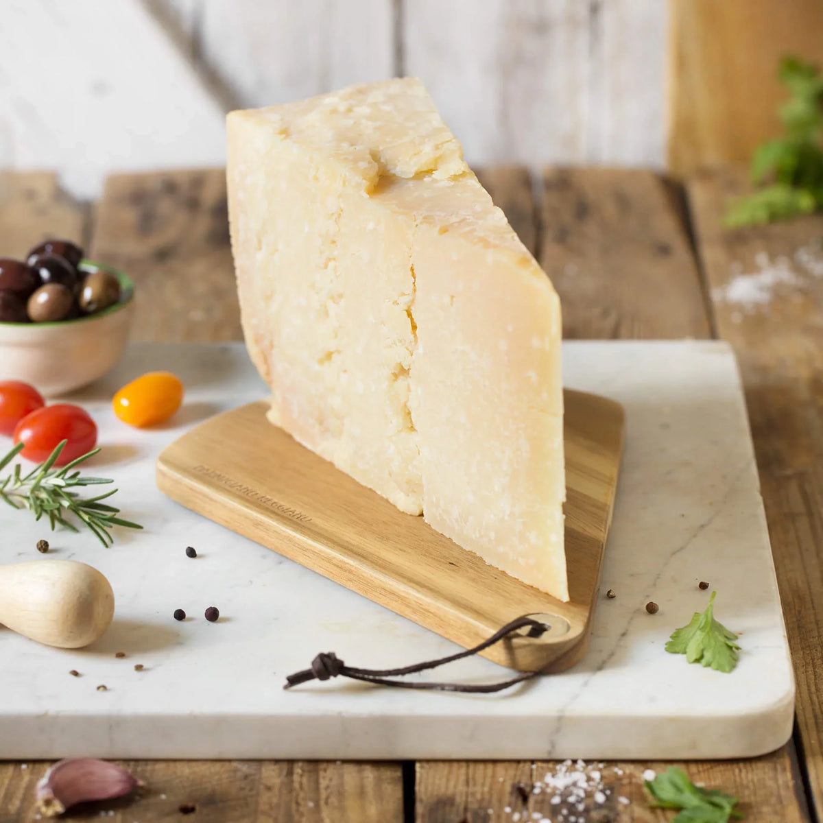 Parmigiano Reggiano 24 months (Enjoy Kit) - EMILIA FOOD LOVE Selected with love in Italy